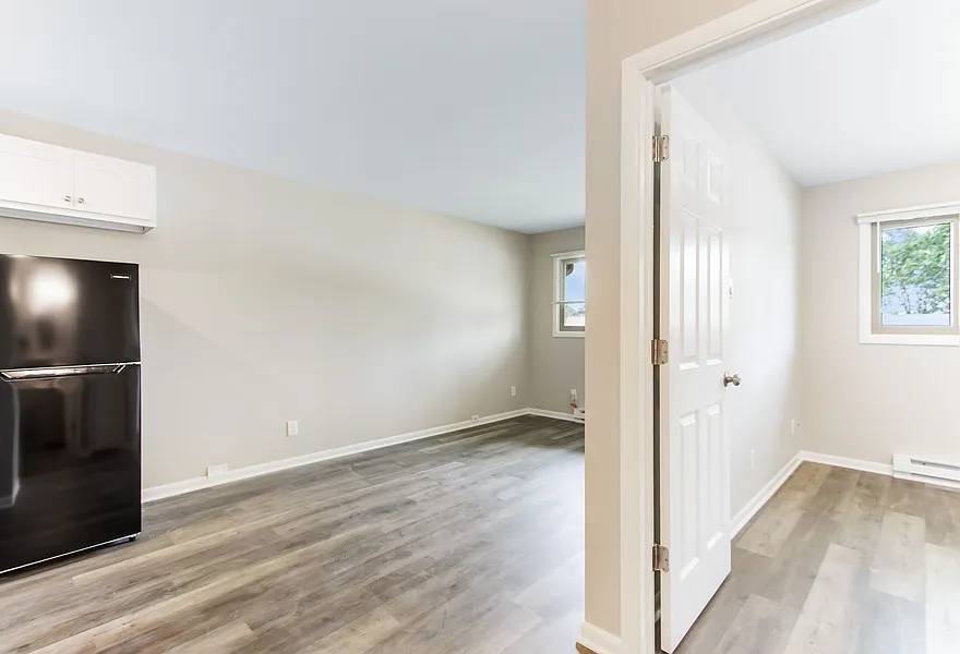 1 bed, $999 — Photo 3