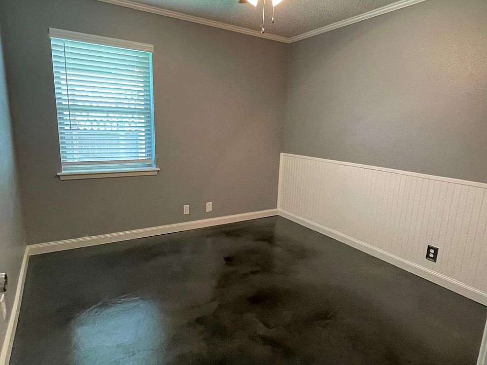 1st image of 3008 Barrywood Dr