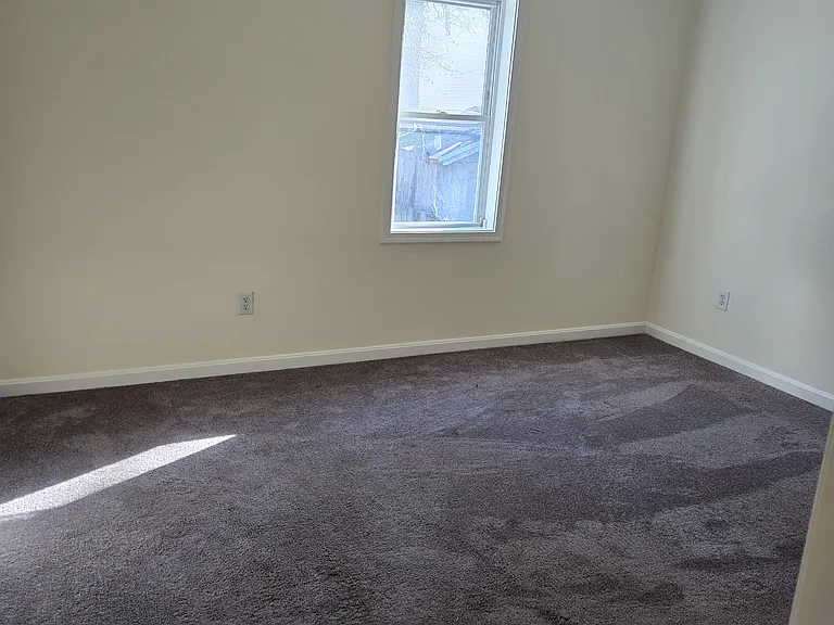 2218 Chester St SE — Photo 12