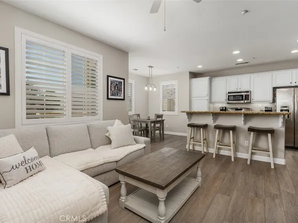 31207 Strawberry Tree Ln, Temecula, CA 92592