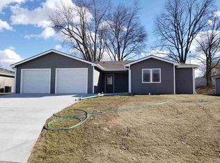 202 Allen Hill Dr, Ogden, KS 66517