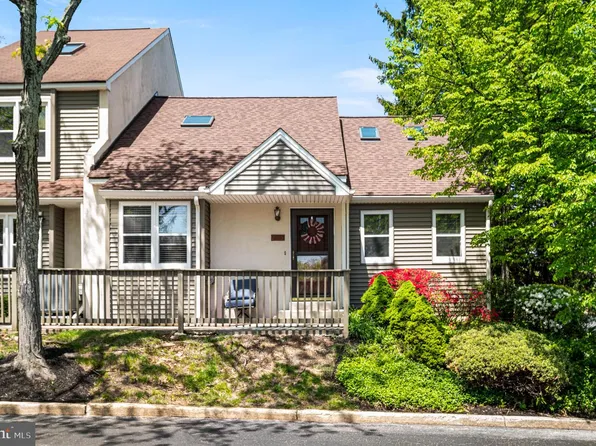 1005 Saint Michaels Ct #1005, Chester Springs, PA 19425