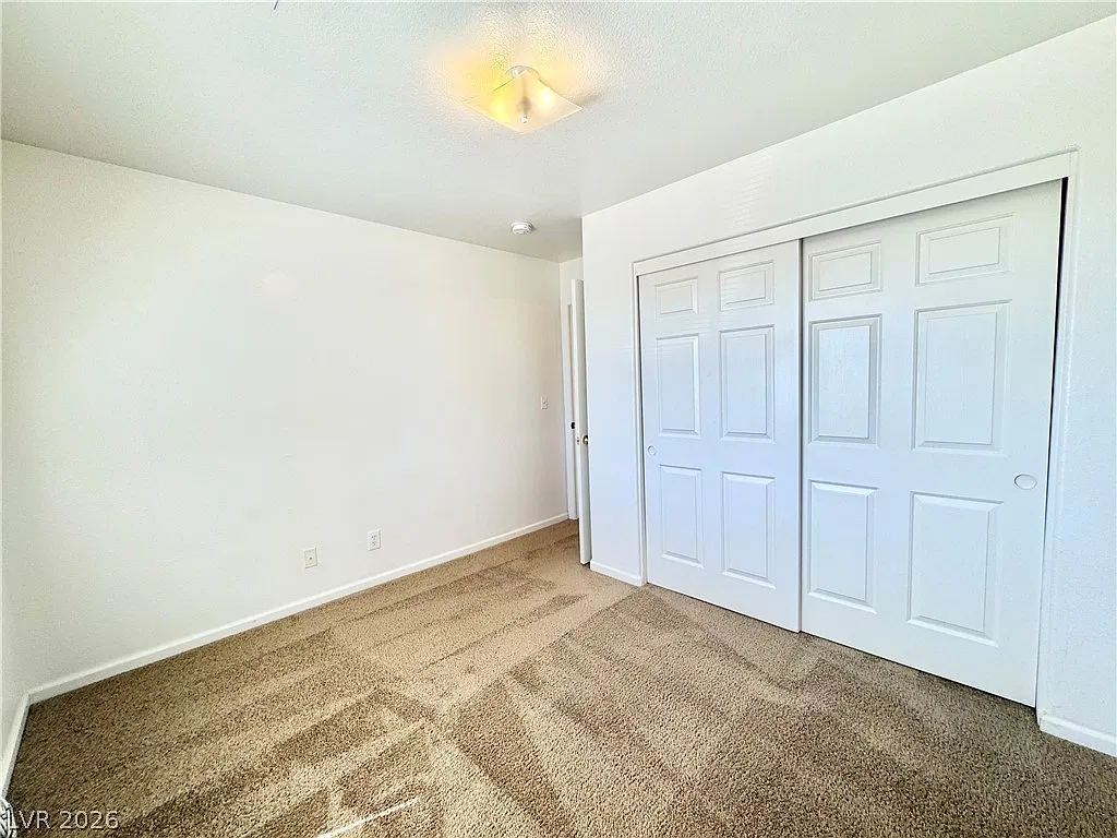 3 bed, 2.0 bath, 1211 sqft, $1,350 — Photo 3