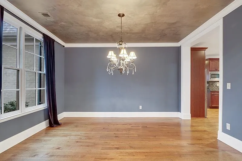 5 bed, 4.5 bath, 4359 sqft, $3,500 — Photo 4