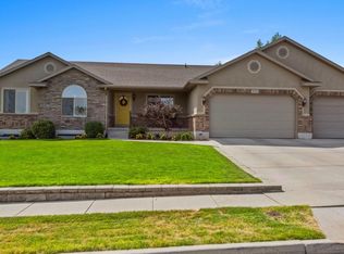 5379 W Saddle Mount Cir, West Jordan, UT 84081