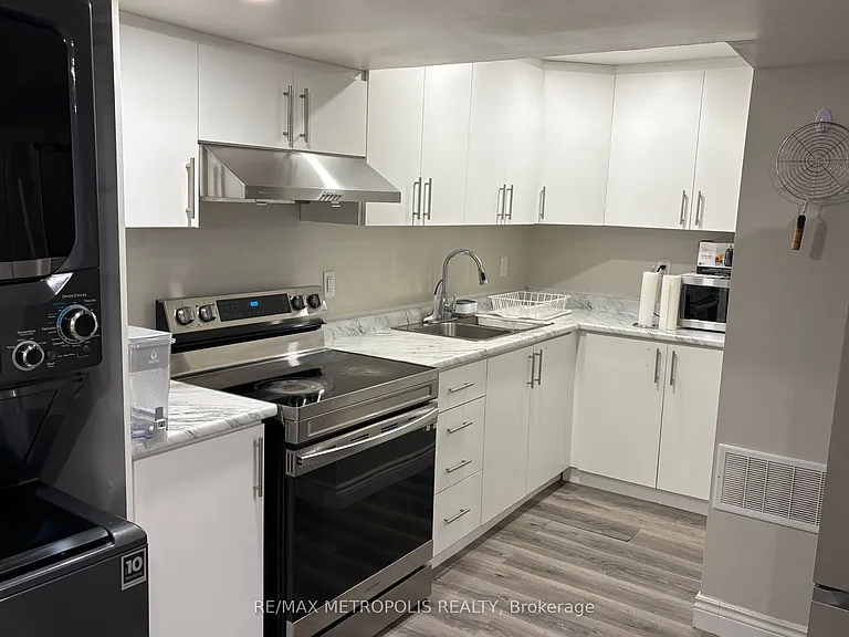 44 Endeavour Dr #BASEMENT — Photo 8