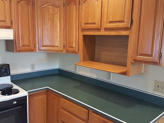 4th image of 454 Livingston Ave