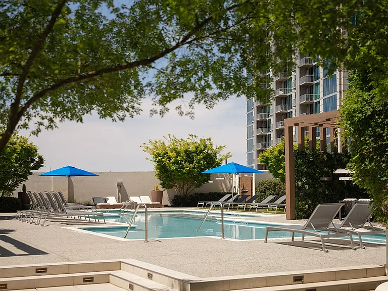 Elora at Buckhead — Photo 17