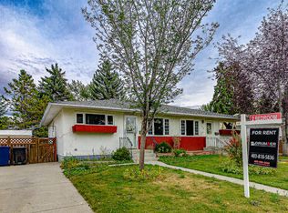 136 Lynnwood Dr SE, Calgary, AB T2C0S8