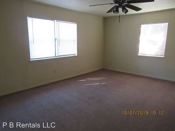 4th image of 308 NW 12th St