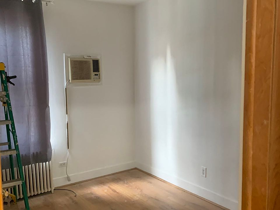 1st image of 932 123rd St Fl 2nd