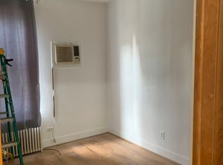 932 123rd St FL 2ND, College Point, NY 11356