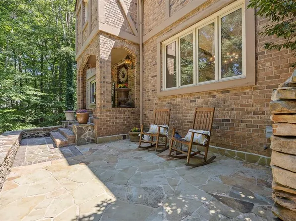 430 Huntcliff Grn, Sandy Springs, GA 30350