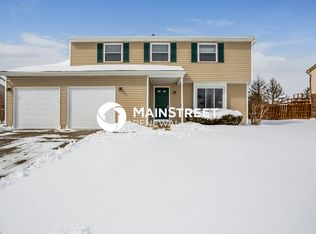 8232 Old Farm Rd, Indianapolis, IN 46256
