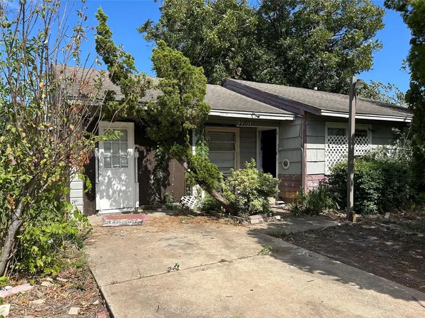 2207 Norman St, Pasadena, TX 77506