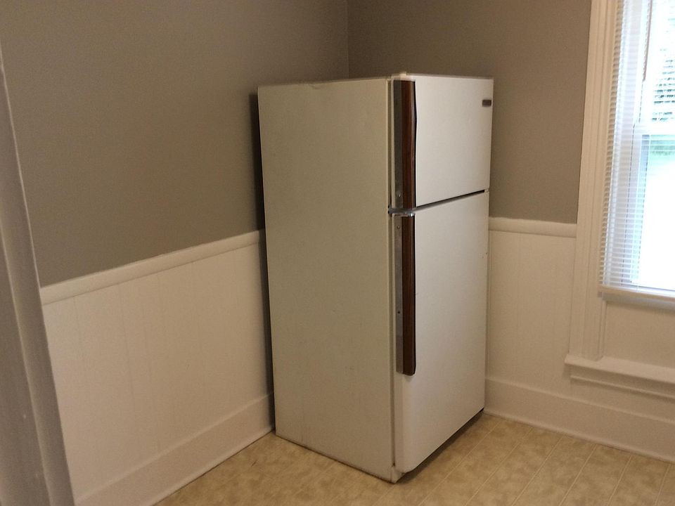 1st image of 437 Breck Ave #B