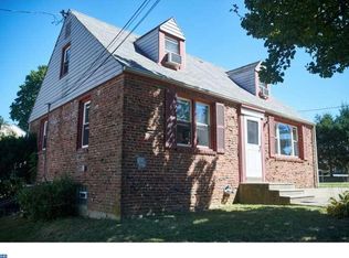 213 Overhill Ave, Philadelphia, PA 19116