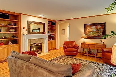 5th image of 23416 SE 28th Ct