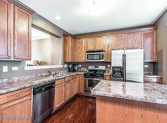 3rd image of 3416 Kentshire Cir