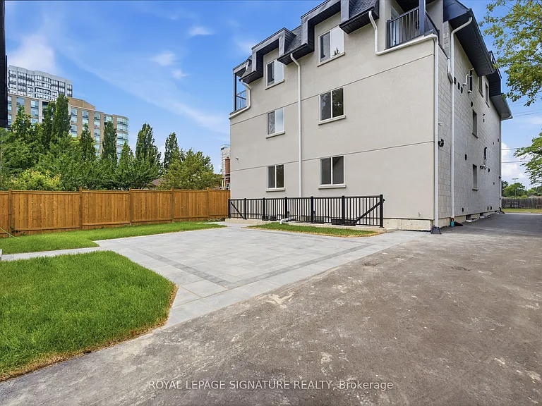 53 Bishop Ave #1A — Photo 26