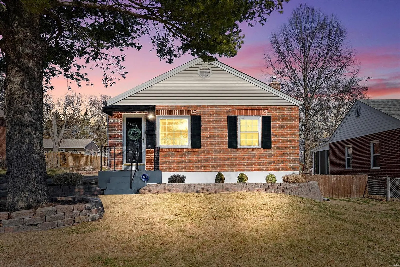9133 Southview Ln photo 1