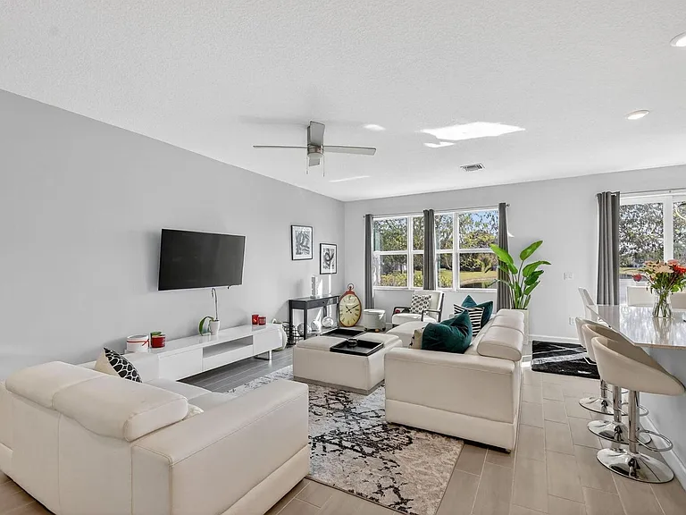4790 Navali Dr — Photo 6