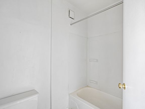 4th image of 3509 Indian Queen Ln #2R