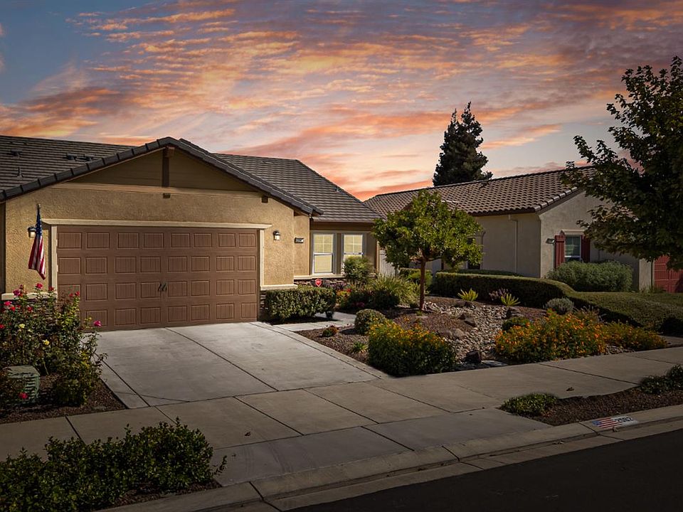 1st image of 2592 Shadow Berry Dr