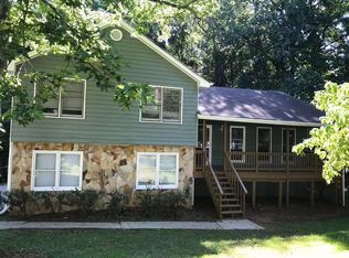 1835 Marsh Creek Dr, Lawrenceville, GA 30043