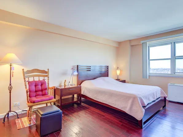 66-36 Yellowstone Boulevard image 10 of 22