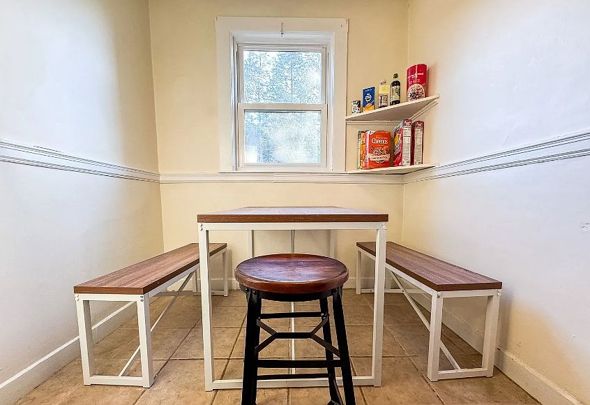 1st image of 26 Manet Rd #2B