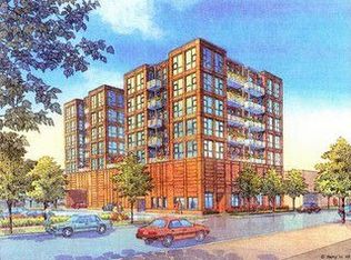 1572 Maple Ave APT 302, Evanston, IL 60201