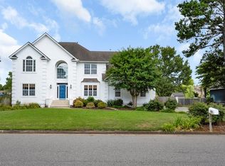 804 Los Colonis Dr, Virginia Beach, VA 23456