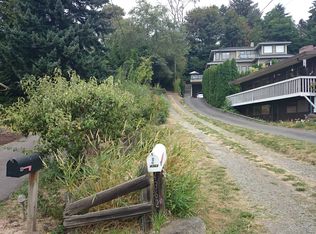 4362 SW Cloverdale St, Seattle, WA 98136