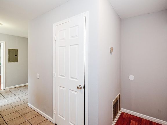 3rd image of 3730 N 16th St