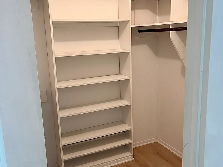 802 Voyager Dr — Photo 17