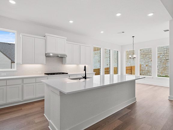 7th image of this home