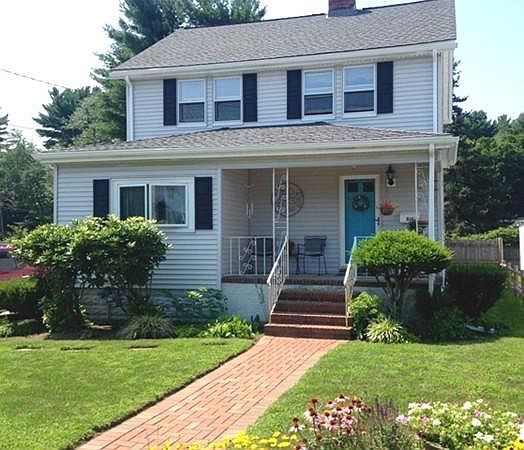 1st image of 814 Lynnfield St