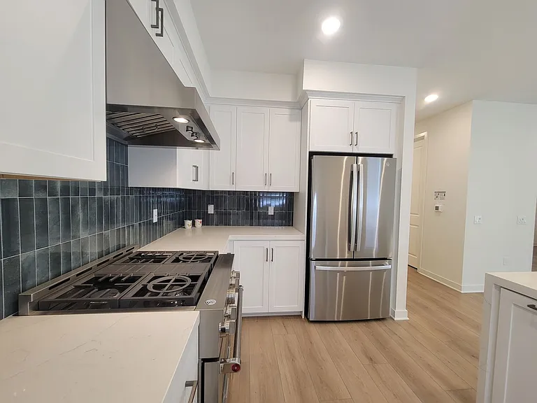 4310 Marigold Ln — Photo 11