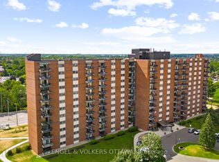 1465 Baseline Rd #1206, Ottawa, ON K2C3L9