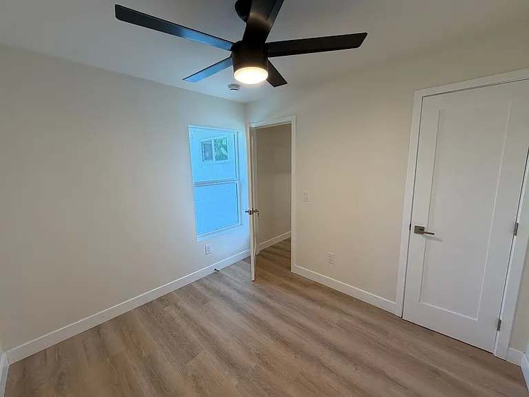 5165 Ewing St — Photo 11