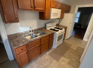 (Undisclosed Address), Waukegan, IL 60087