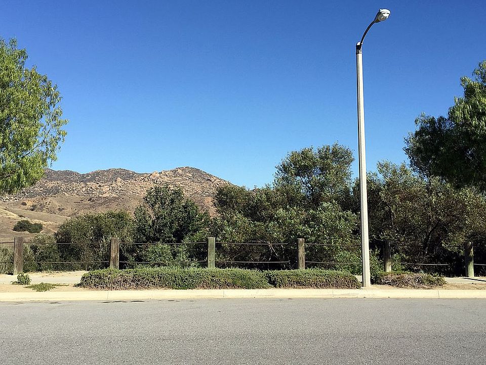 2nd image of 3107 Flanagan Dr