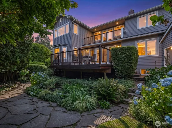 5716 Ann Arbor Avenue NE, Seattle, WA 98105