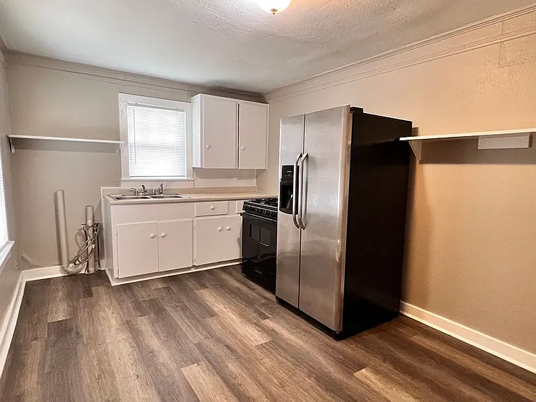 2615 Colquit Rd — Photo 9