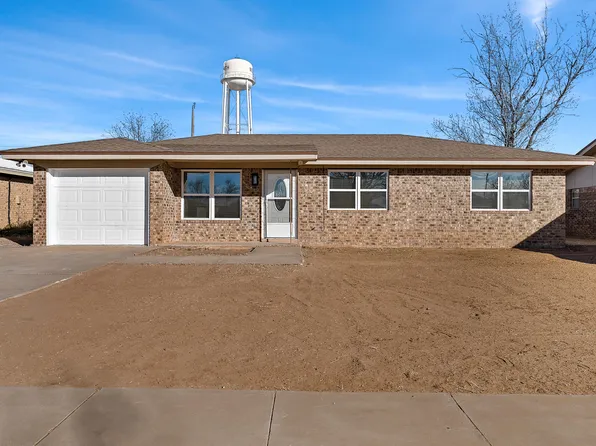 726 11th St, Wolfforth, TX 79382