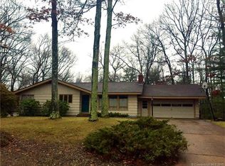 11 Riga Ln, Bolton, CT 06043