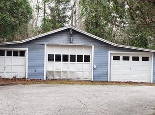 165A Tomaquag Rd, Ashaway, RI 02804