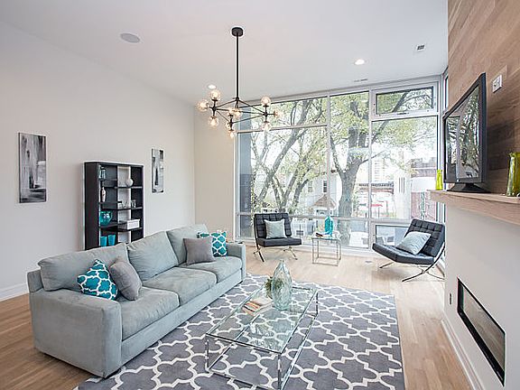 2nd image of 2435 W Homer St #2E