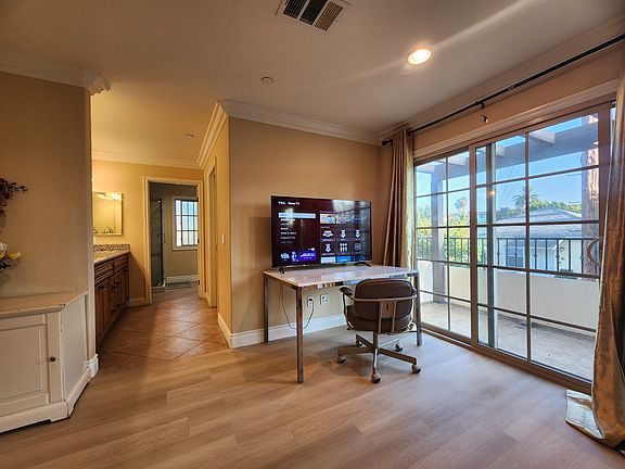2nd image of 332 S Alhambra Ave #B